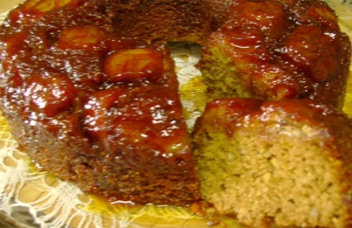 Bolo Fitness de Aveia com Banana Caramelizada