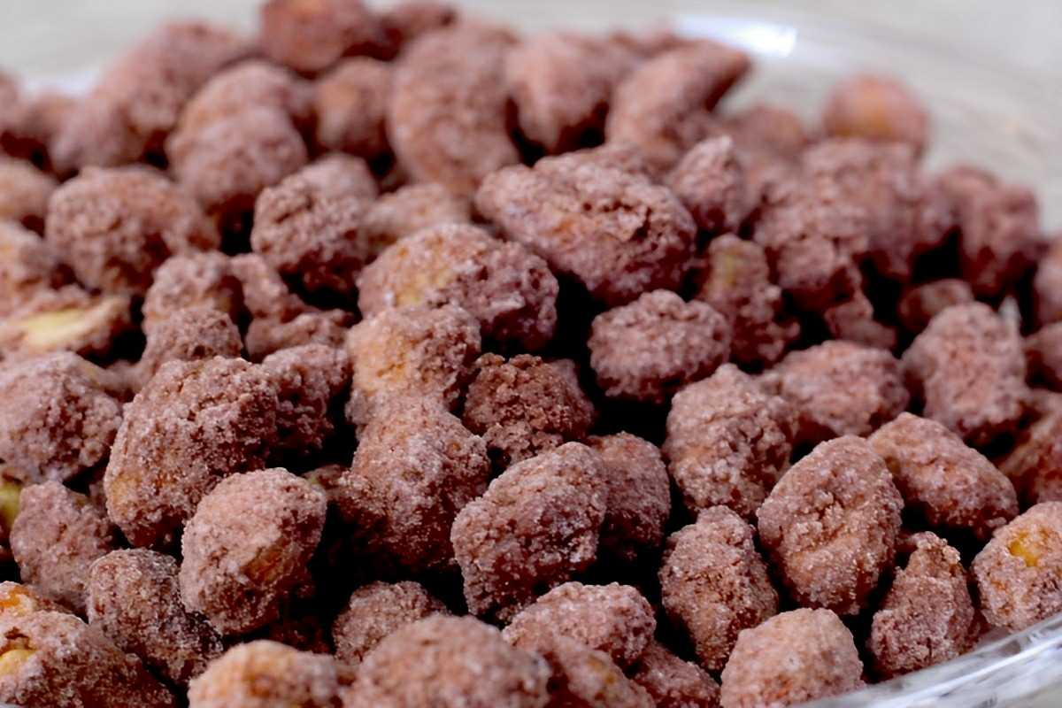 Amendoim doce crocante igual aquele vendido em pacotinhos