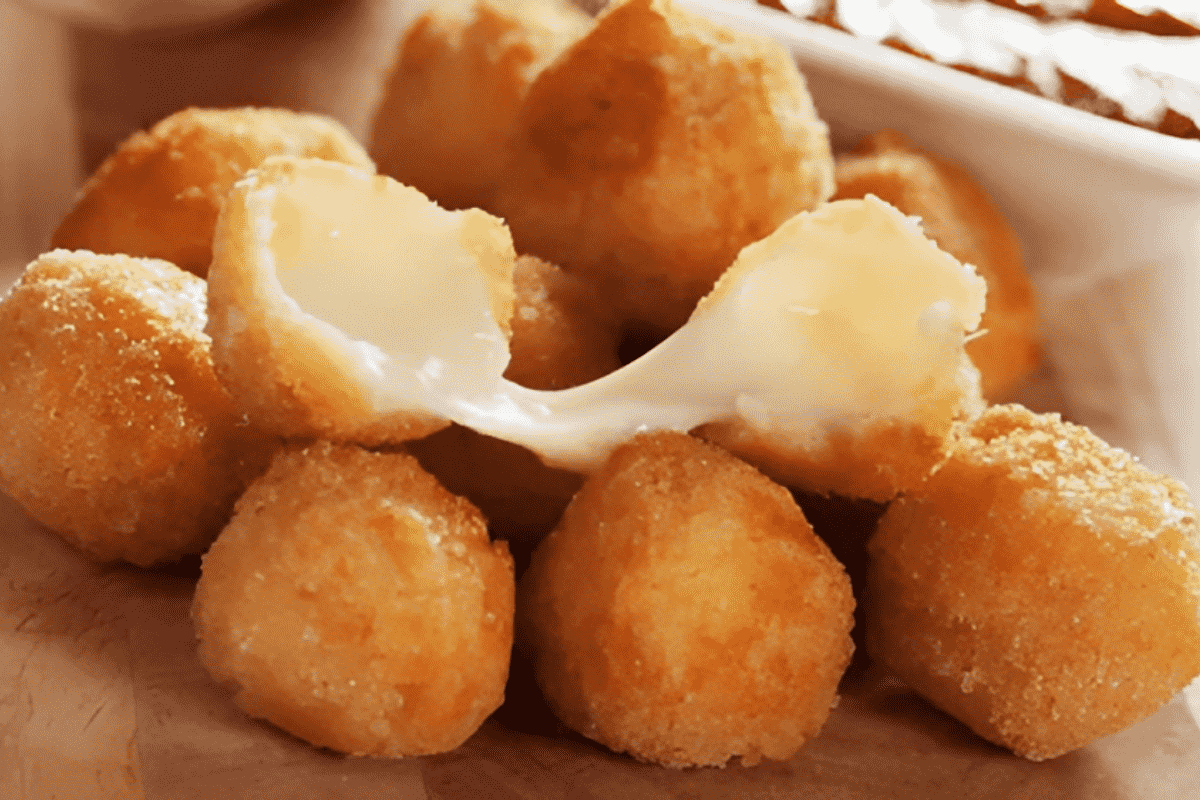 Bolinhas de Queijo com 3 ingredientes em 15 minutos