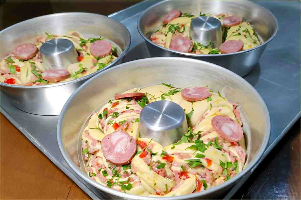 Receita de Rosca salgada recheada