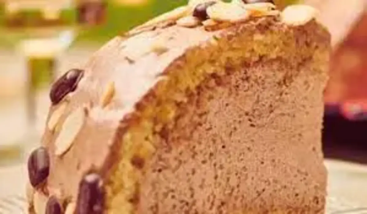 Bolo de Café e Amêndoa