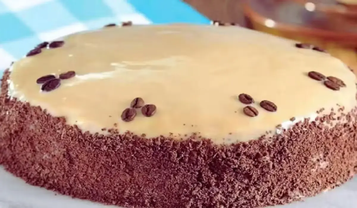 Bolo de Chocolate Branco e Cappuccino