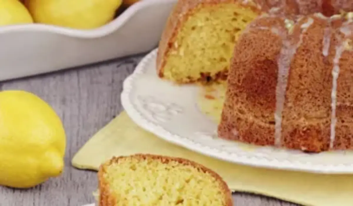 Bolo de Limão Siciliano e Manjericão
