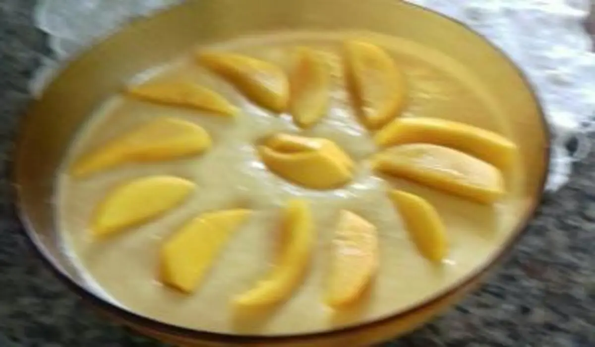 Mousse de Manga com Crocante de Coco