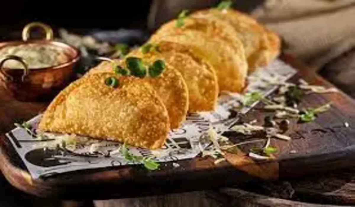 Pastel de Carne Seca com Queijo Coalho