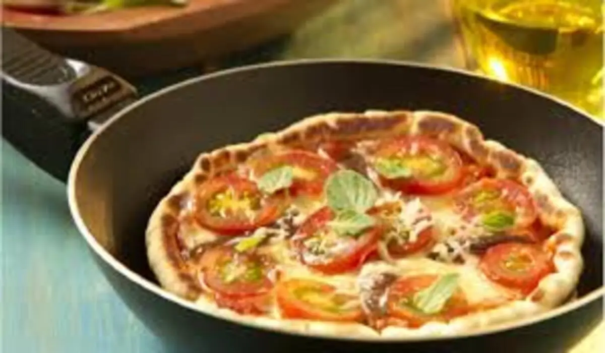 Receita de Pizza de Frigideira Low Carb