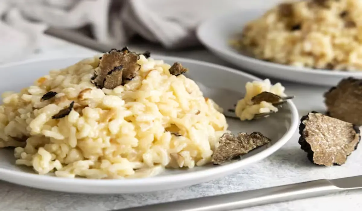 Risoto de cogumelos selvagens com trufas negras