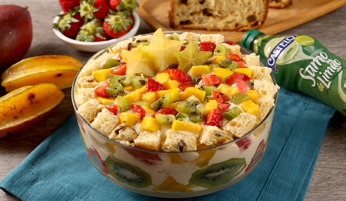 Trifle de Frutas Tropicais