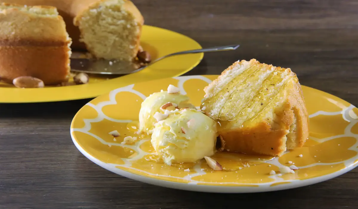 Bolo de Maracujá com Crocante